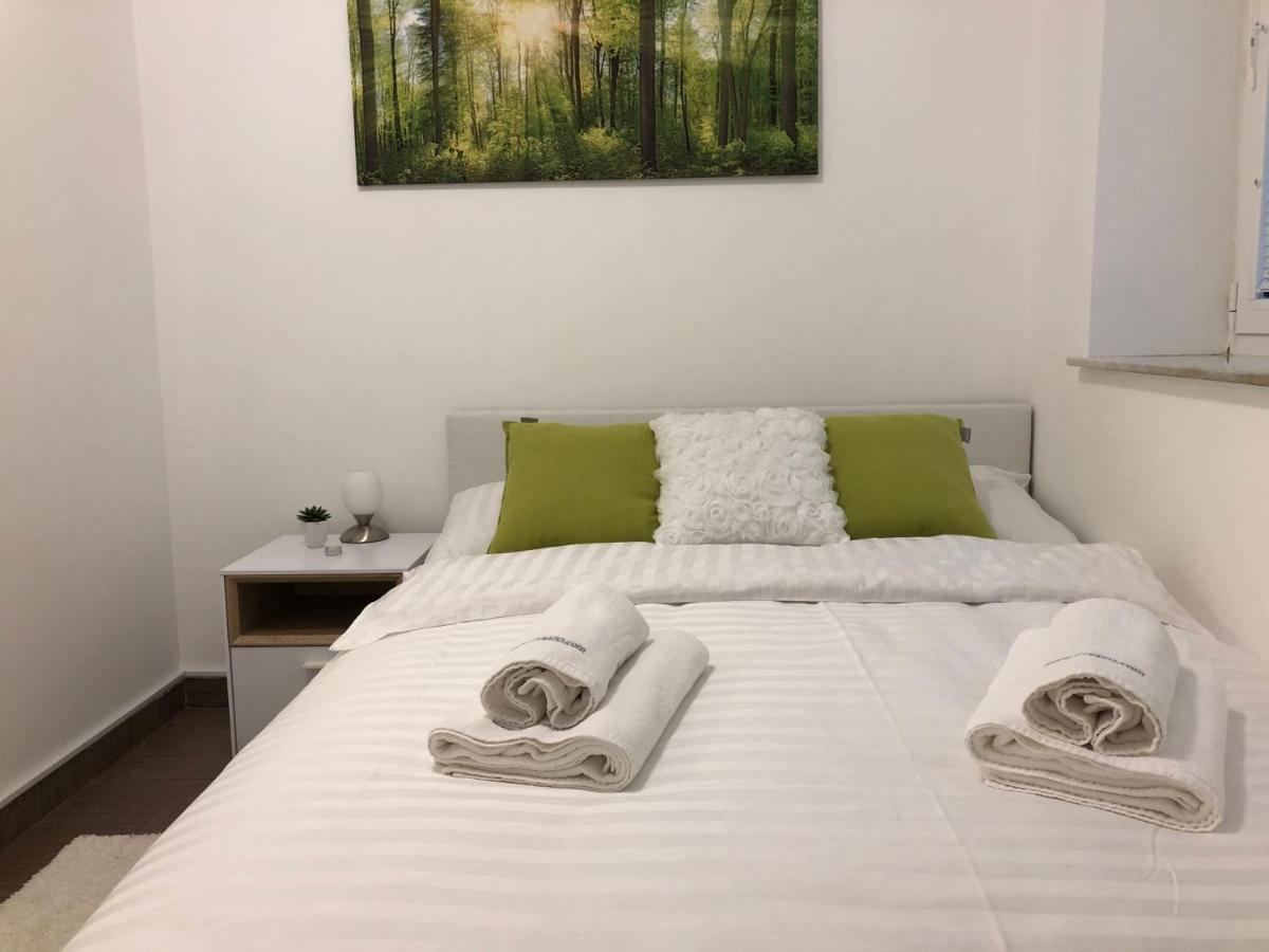 Appartement Modern Center Studio Under The Castle Ii Free Parking